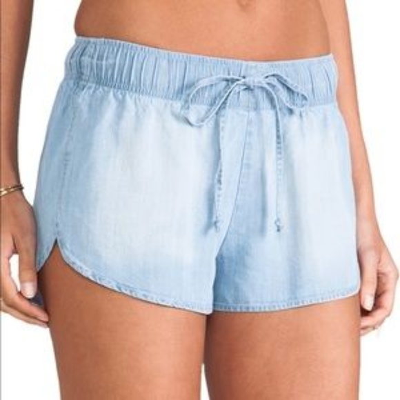 Meet your Posher, Joanna - Picture 3 of 3